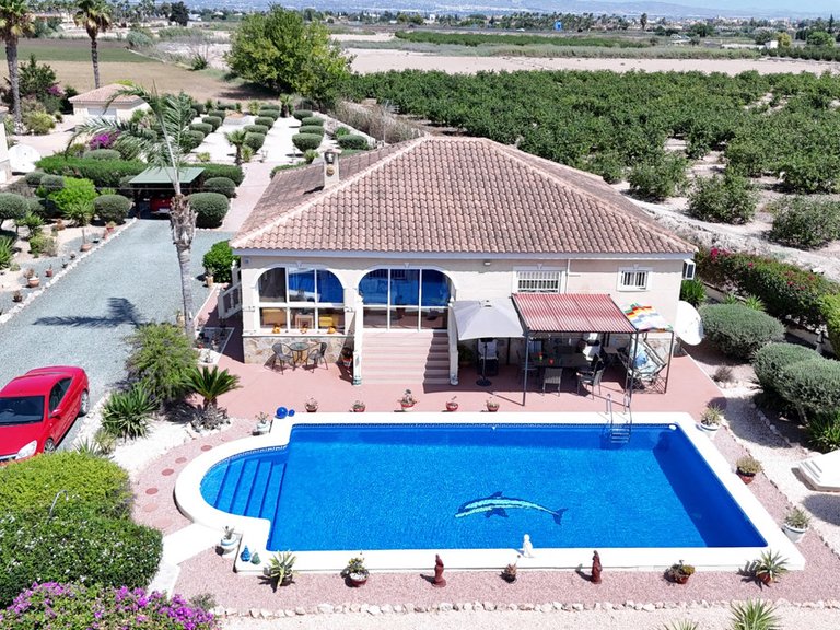 Villa for Sale in Catral, Alicante 1