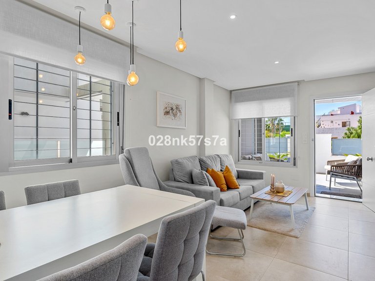 Town House for Sale in La Florida, Alicante 10