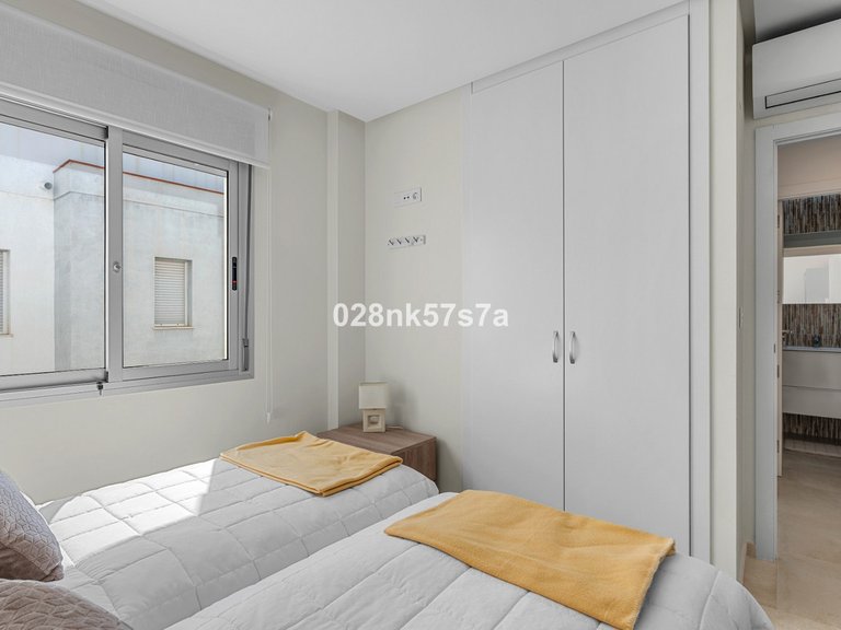 Town House for Sale in La Florida, Alicante 18