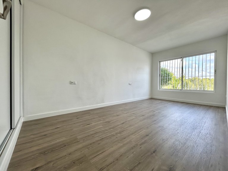 Apartment for Sale in Villamartin, Alicante 16