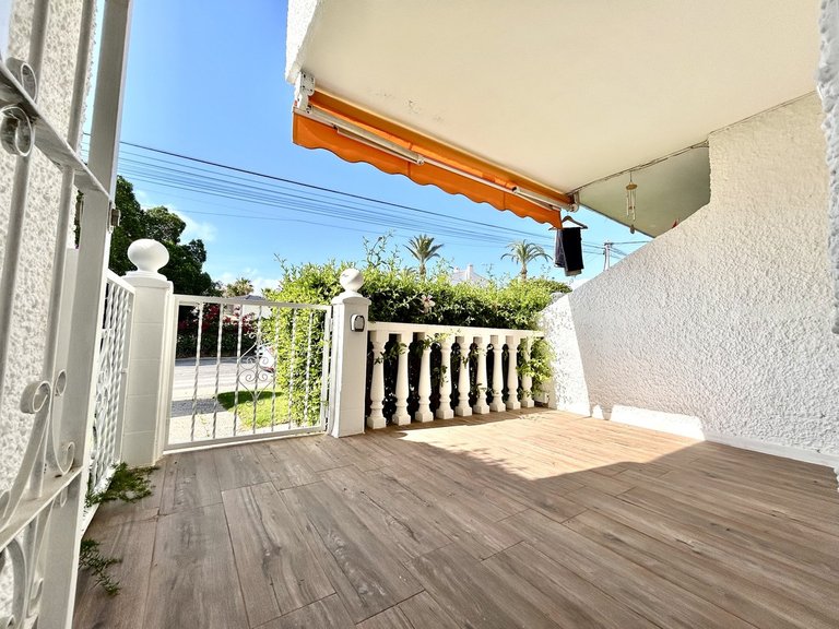 Apartment for Sale in Villamartin, Alicante 28