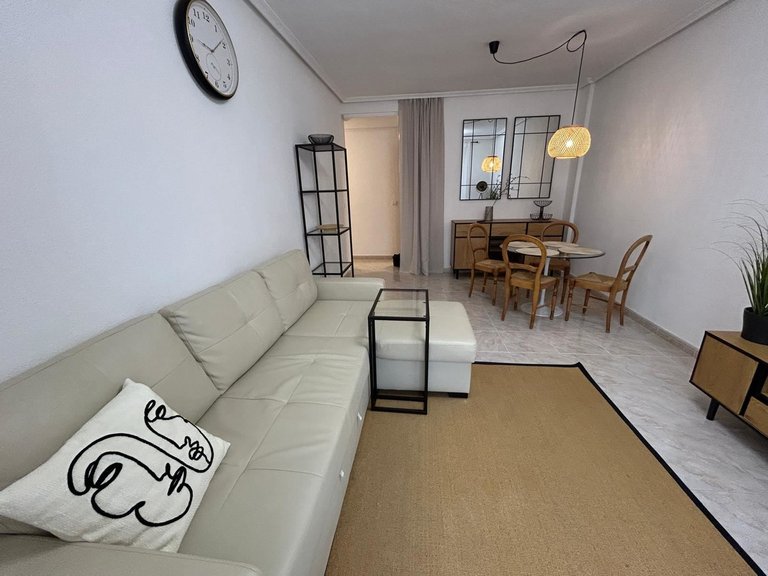Apartment for Sale in Torrevieja, Alicante 28