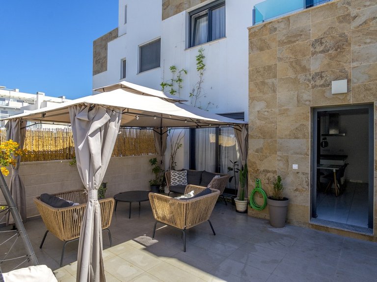 Town House for Sale in Villamartin, Alicante 4