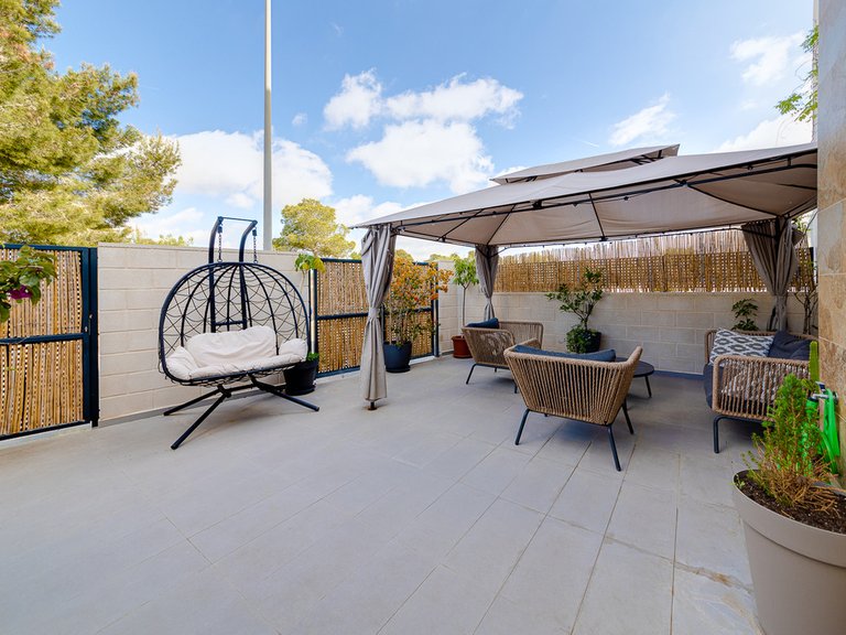 Town House for Sale in Villamartin, Alicante 6