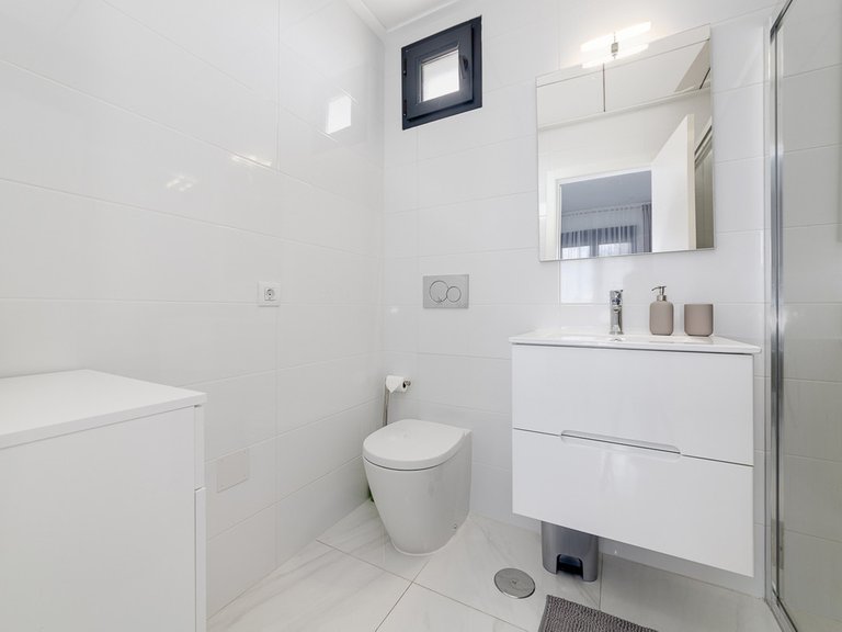 Town House for Sale in Villamartin, Alicante 27