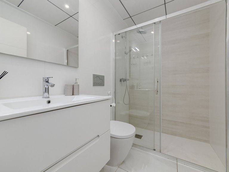 Town House for Sale in Villamartin, Alicante 32