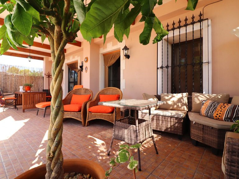 Villa for Sale in Albatera, Alicante 5