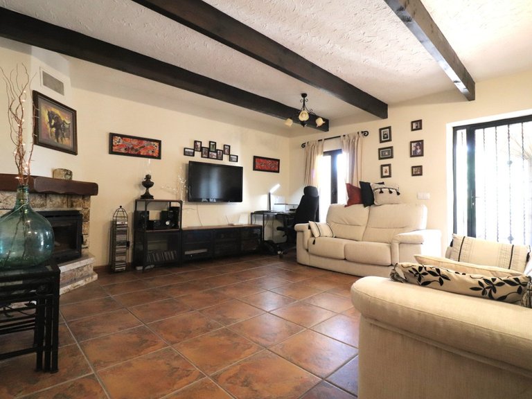 Villa for Sale in Albatera, Alicante 6