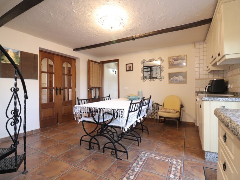 Villa for Sale in Albatera, Alicante 10