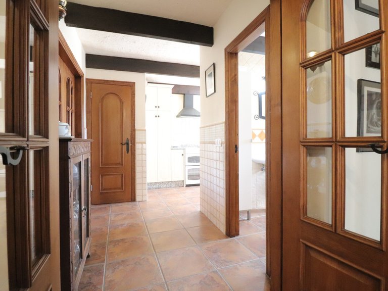 Villa for Sale in Albatera, Alicante 12