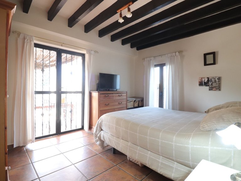 Villa for Sale in Albatera, Alicante 13
