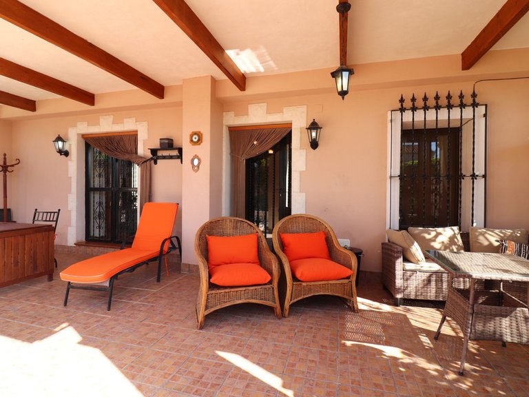 Villa for Sale in Albatera, Alicante 31