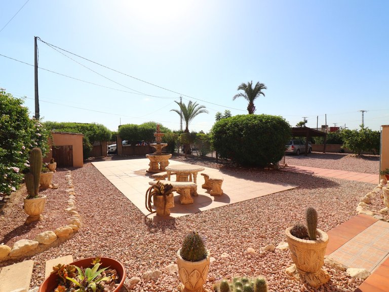Villa for Sale in Albatera, Alicante 35