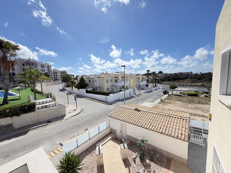 Apartment for Sale in Villamartin, Alicante 15