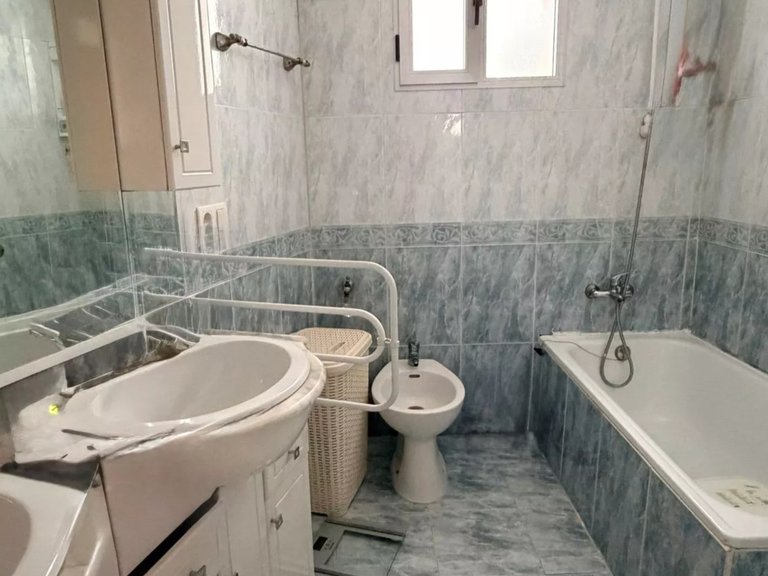 Apartment for Sale in Villamartin, Alicante 31