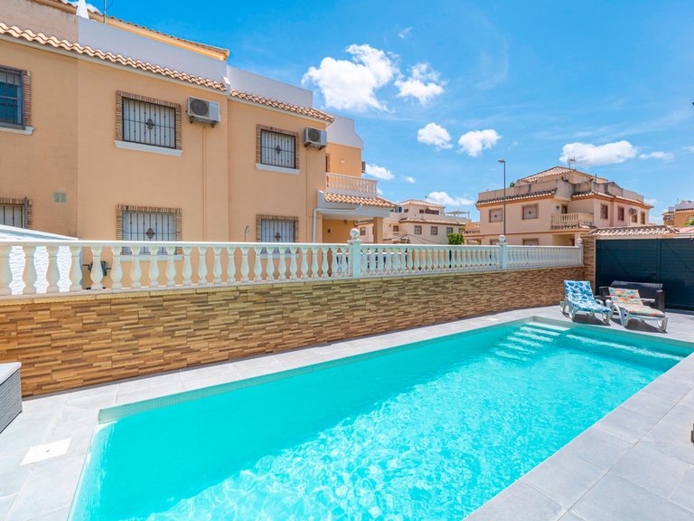 Villa for Sale in Rojales, Alicante 2