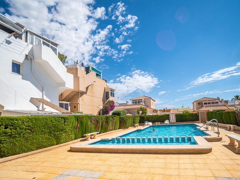 Apartment for Sale in La Florida, Alicante 1