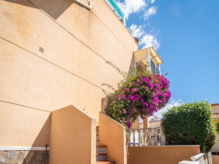 Apartment for Sale in La Florida, Alicante 38