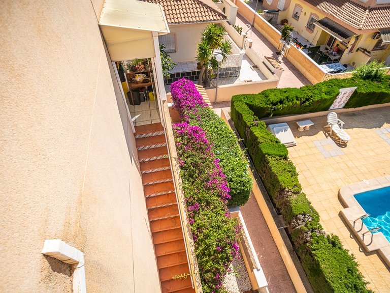 Apartment for Sale in La Florida, Alicante 39