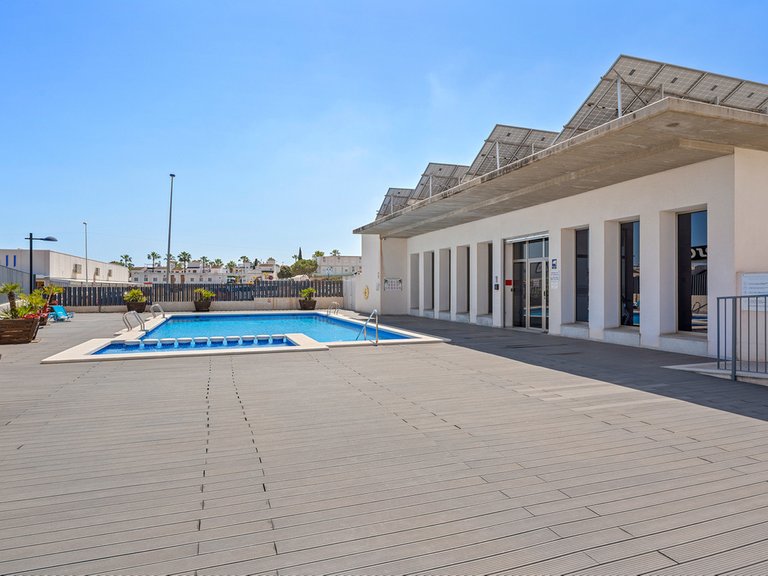 Apartment for Sale in Los Dolses, Alicante 32