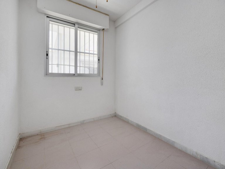Apartment for Sale in Torrevieja, Alicante 9
