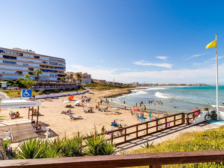 Apartment for Sale in Torrevieja, Alicante 32