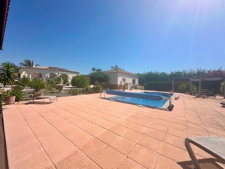 Villa for Sale in Catral, Alicante 44