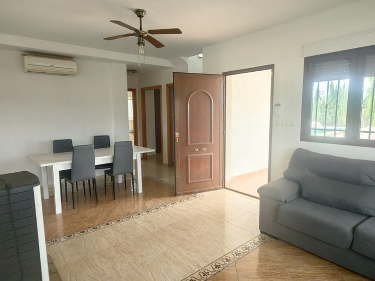Villa for Sale in Pinoso, Alicante 11