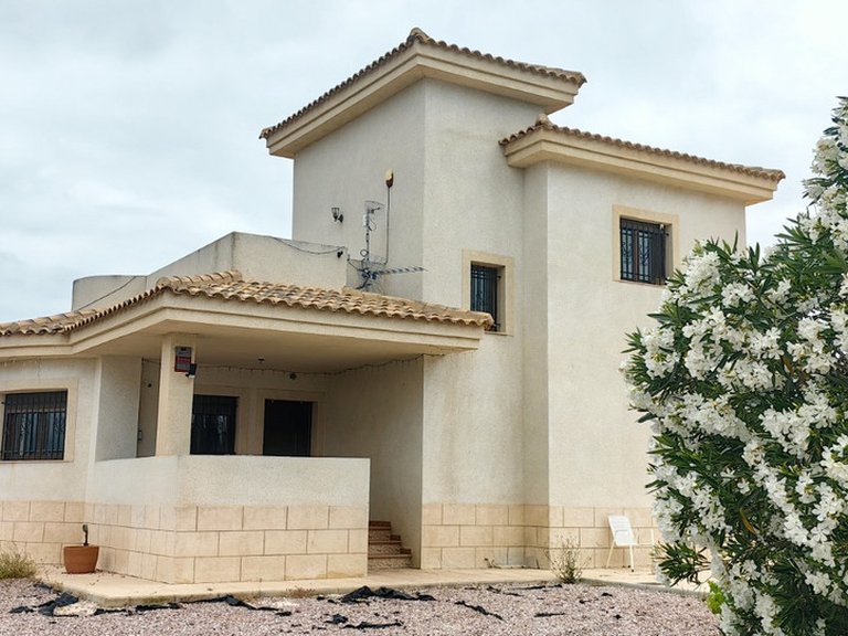 Villa for Sale in Pinoso, Alicante 16