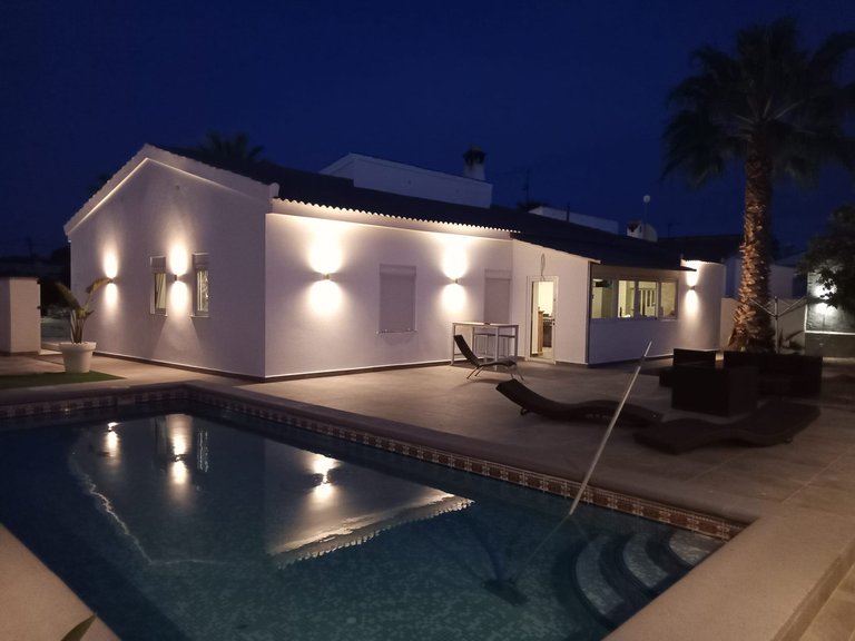 Villa for Sale in Cabo Roig, Alicante 1