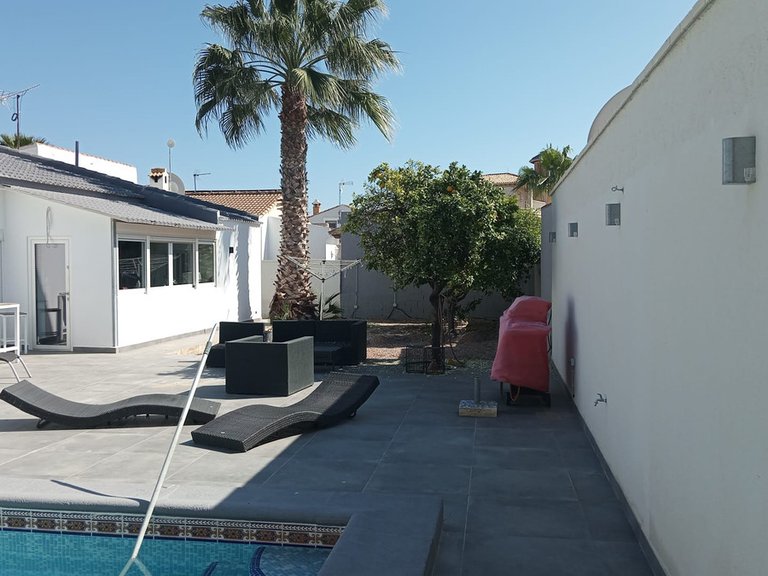 Villa for Sale in Cabo Roig, Alicante 33