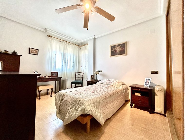 Apartment for Sale in Almoradi, Alicante 15