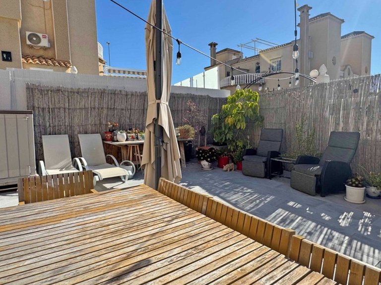 Town House for Sale in Villamartin, Alicante 4