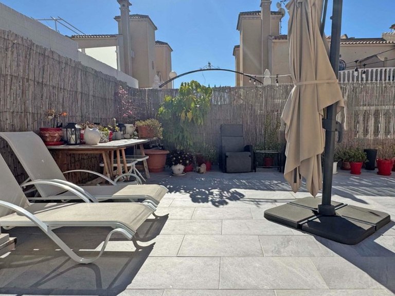 Town House for Sale in Villamartin, Alicante 31