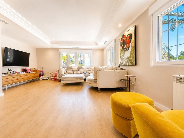 Villa for Sale in Campoamor, Alicante 7