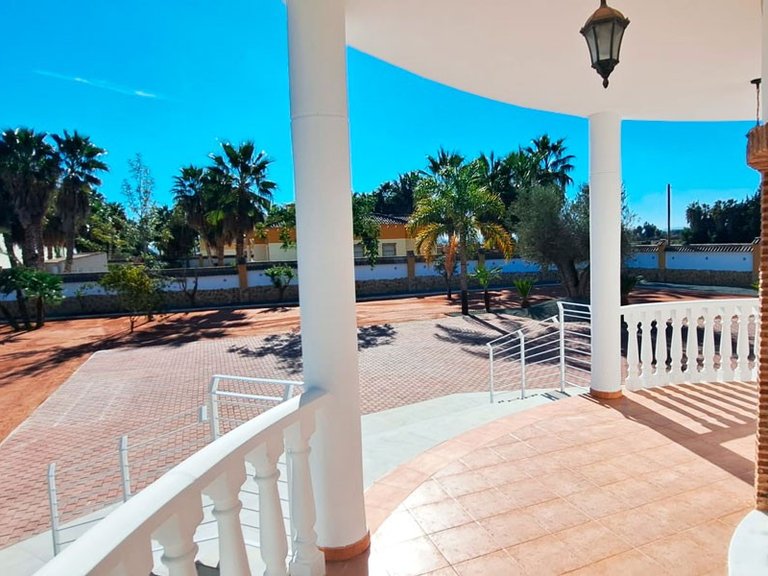 Villa for Sale in Catral, Alicante 4