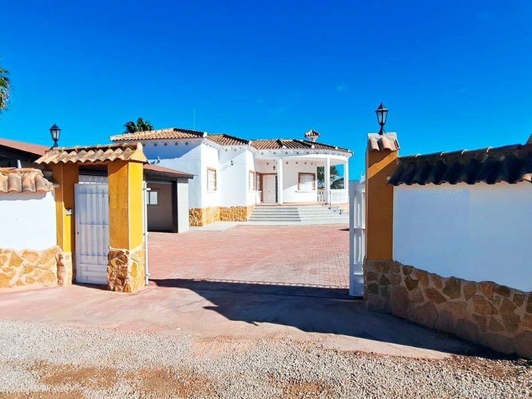 Villa for Sale in Catral, Alicante 16