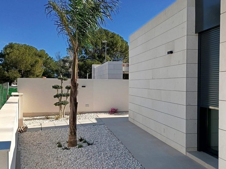 Villa for Sale in Pilar De La Horadada, Alicante 26