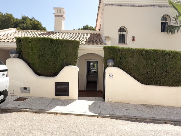 Villa for Sale in Las Ramblas, Alicante 1