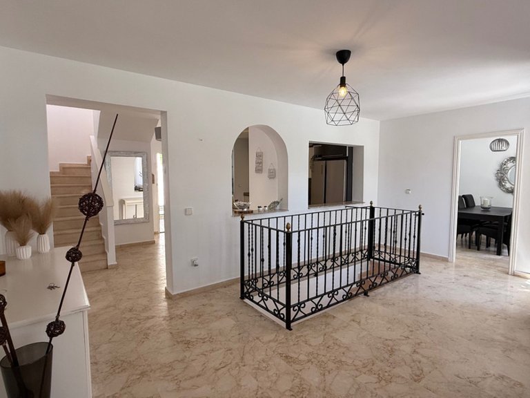 Villa for Sale in Las Ramblas, Alicante 11