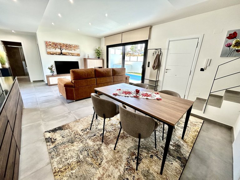 Villa for Sale in Villamartin, Alicante 9