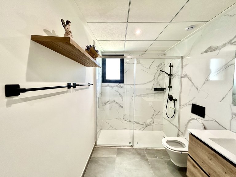Villa for Sale in Villamartin, Alicante 18