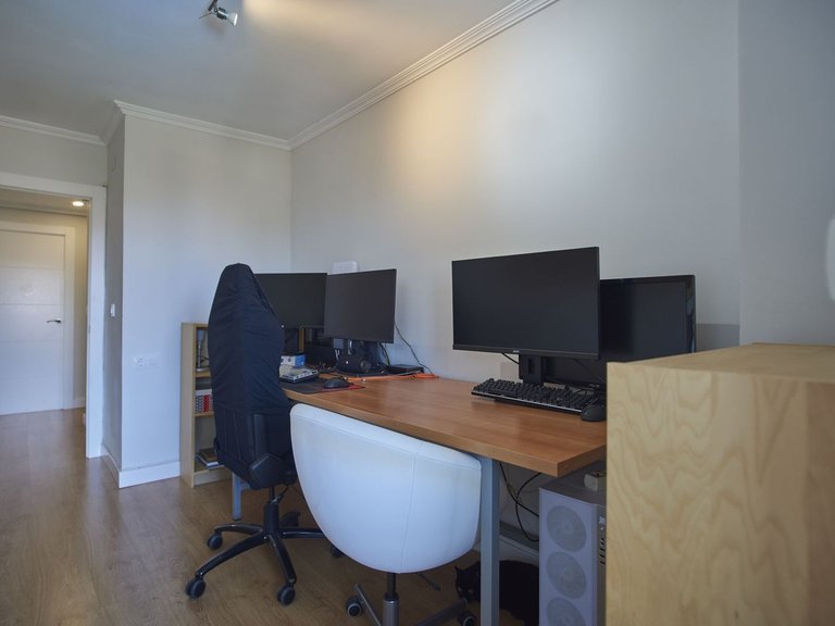 Apartment for Sale in Alicante, Alicante 11