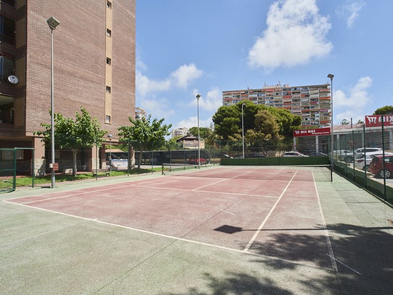 Apartment for Sale in Alicante, Alicante 22