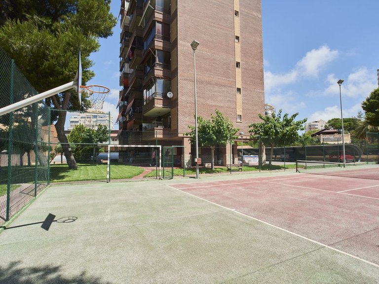 Apartment for Sale in Alicante, Alicante 24