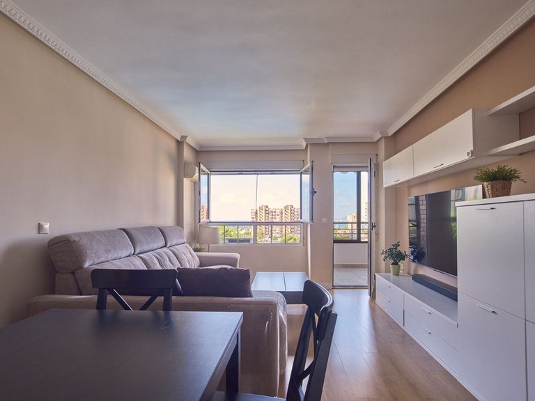 Apartment for Sale in Alicante, Alicante 28