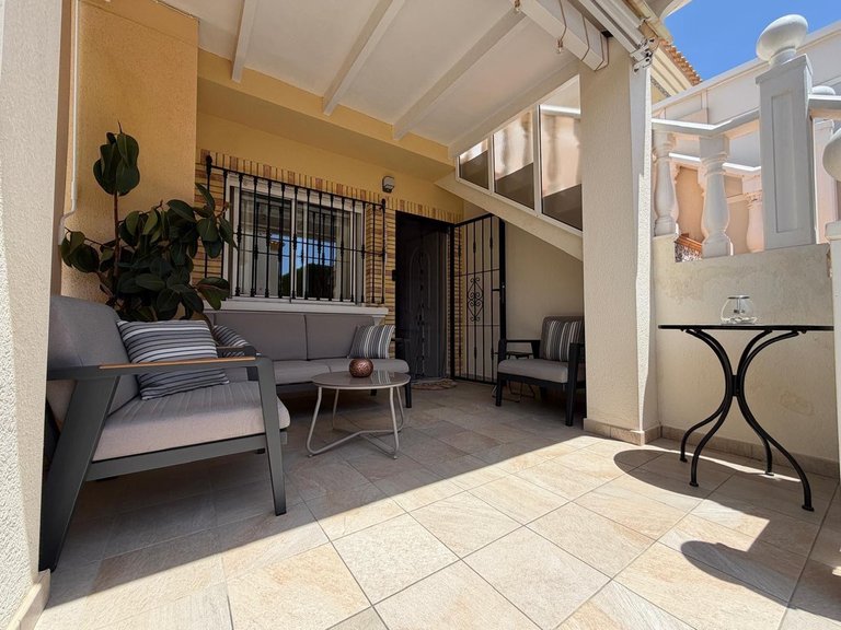 Villa for Sale in Villamartin, Alicante 19