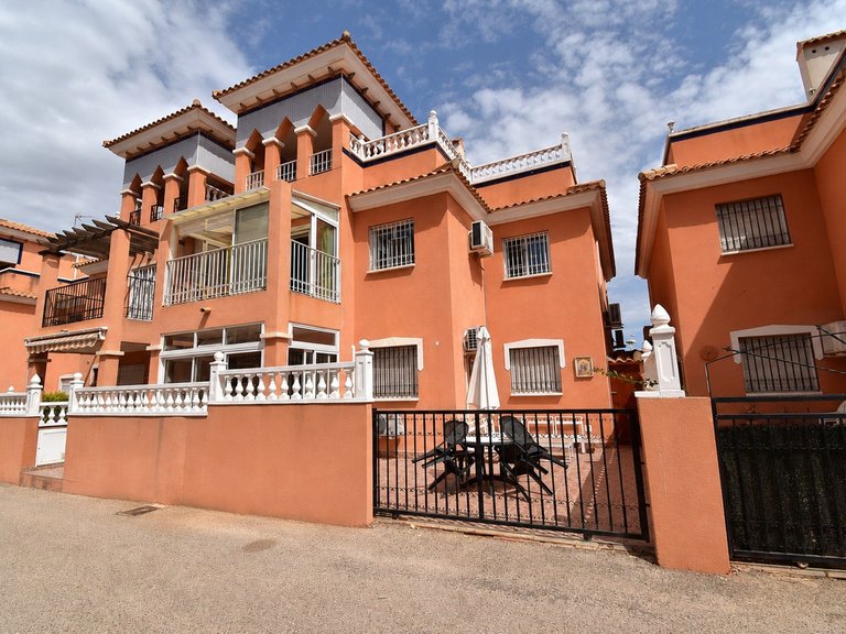 Apartment for Sale in Playa Flamenca, Alicante 1