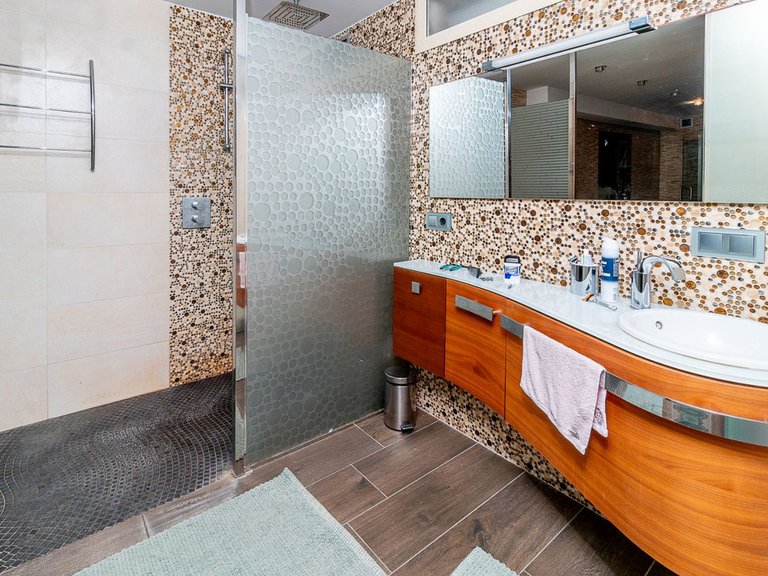 Villa for Sale in Torrevieja, Alicante 30