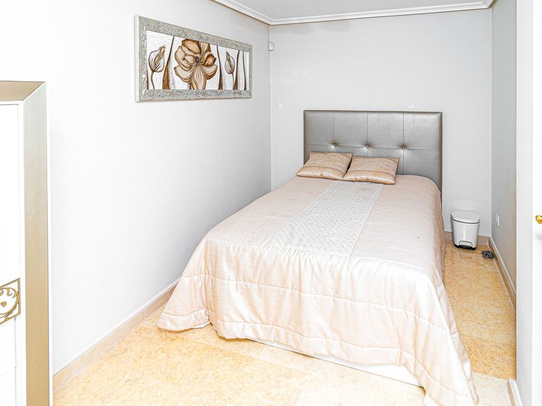 Villa for Sale in Torrevieja, Alicante 41